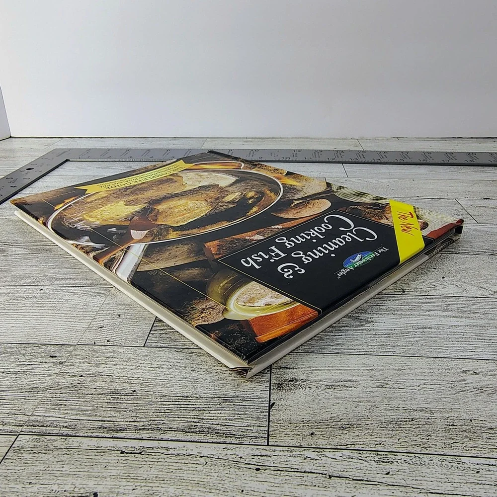 Freshwater Angler Cleaning & Cooking Fish Complete Guide Cookbook HC 1999 VG